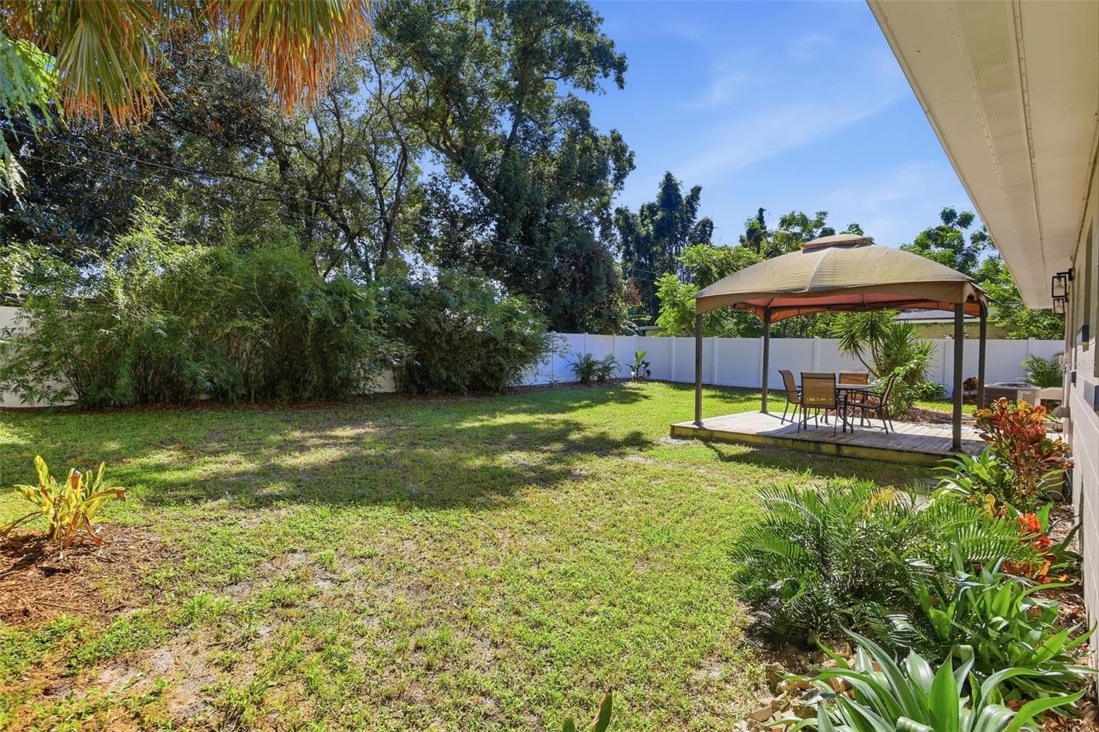 Single Family Residence at 111 E LAUREN CT, FERN PARK, photo 26 of 33