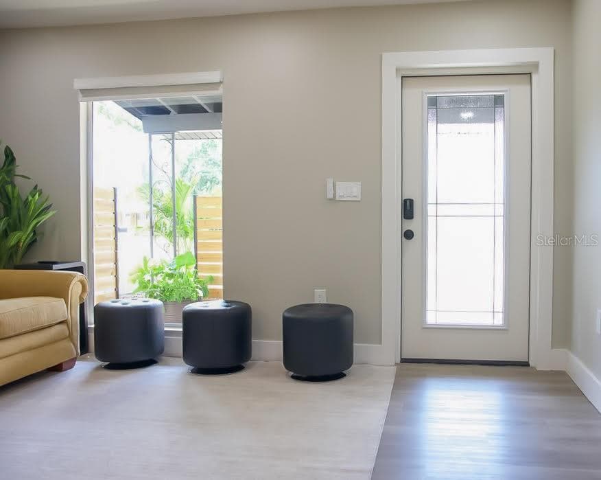 Front Door Entrance - 405 MANOR BLVD, PALM HARBOR