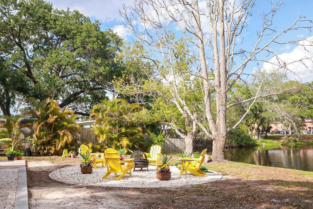 Fire Pit - 405 MANOR BLVD, PALM HARBOR