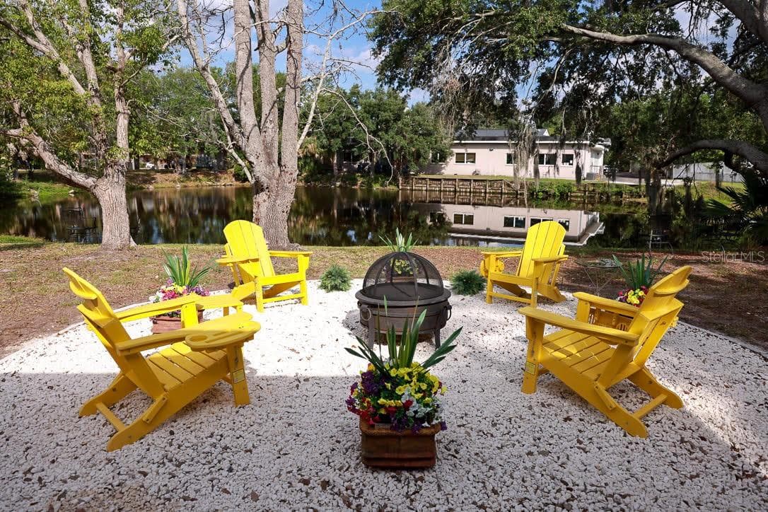 Fire Pit w/a view - 405 MANOR BLVD, PALM HARBOR