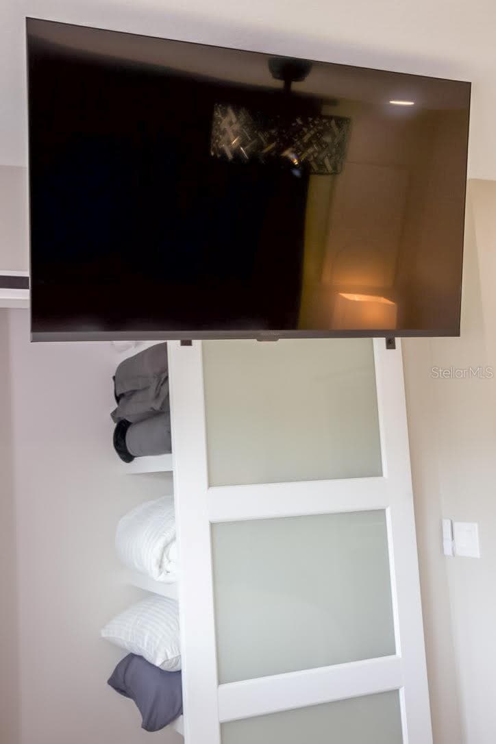Remote controlled TV mounting system - 405 MANOR BLVD, PALM HARBOR