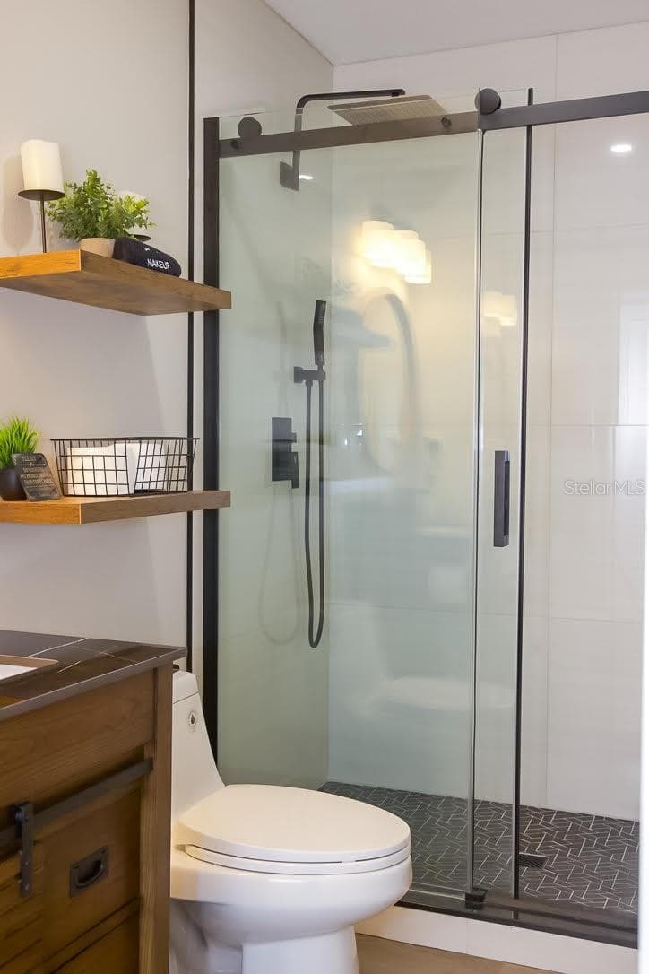 Guest Bathroom - 405 MANOR BLVD, PALM HARBOR