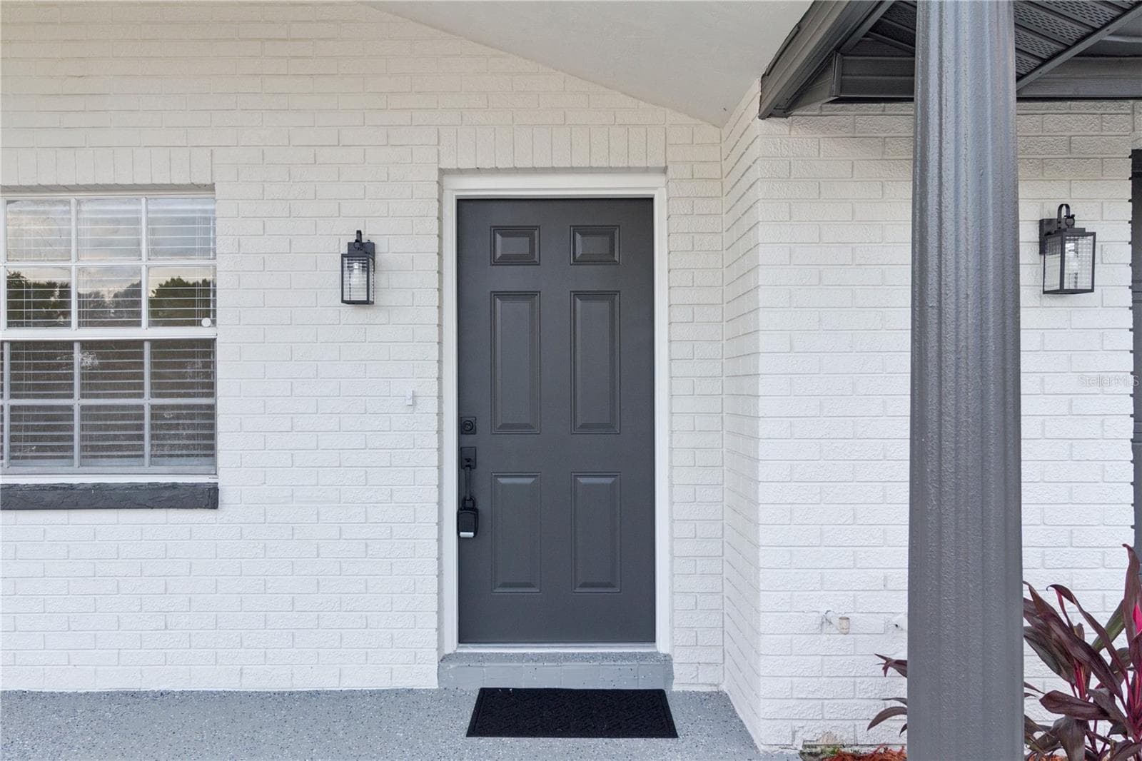 Single Family Residence at 8811 LIDO LN, PORT RICHEY, photo 6 of 31