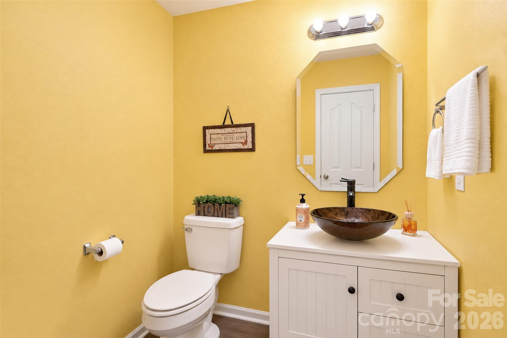 Single Family Residence at 4708 McClure Road, Charlotte, photo 11 of 29