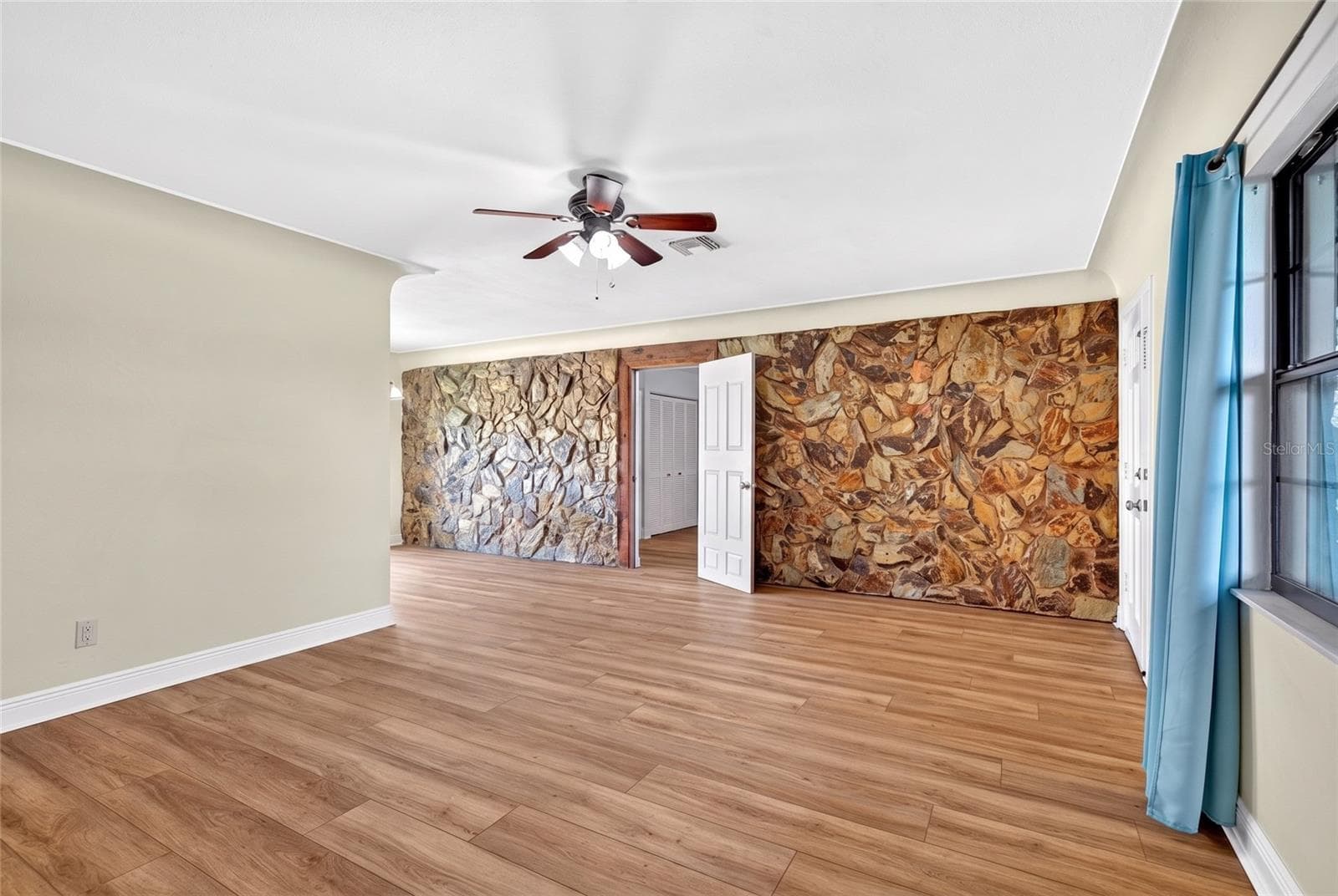 Single Family Residence at 5201 E JASMINE LN, INVERNESS, photo 6 of 28