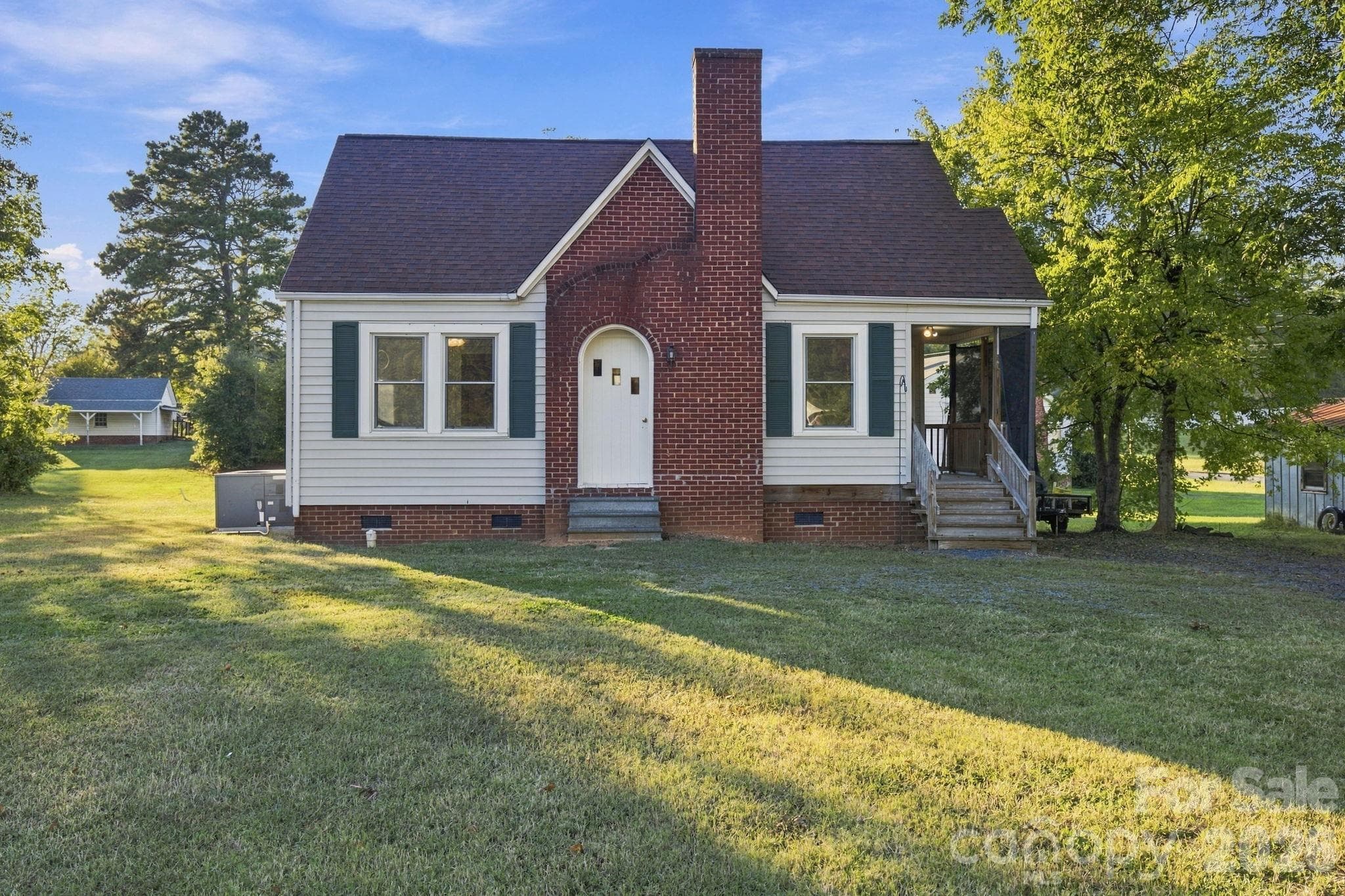 Single Family Residence at 506 Aquadale Road, Albemarle, photo 4 of 47