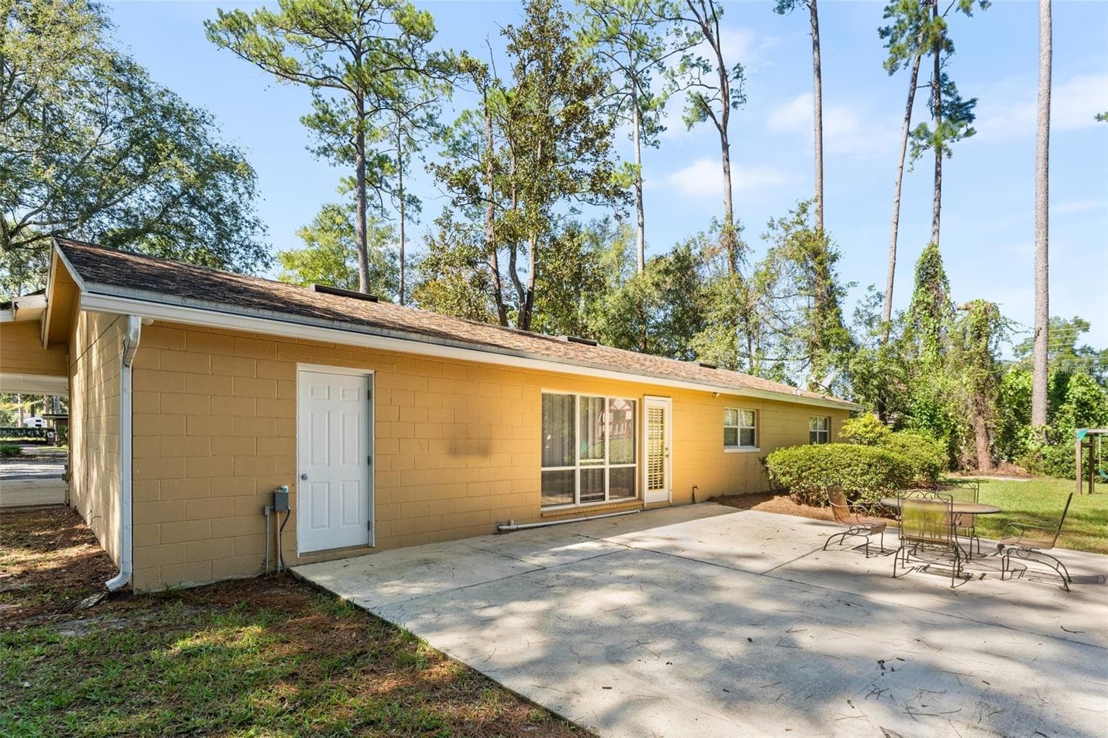 Rear Entrance - 3805 NW 50TH ST, GAINESVILLE