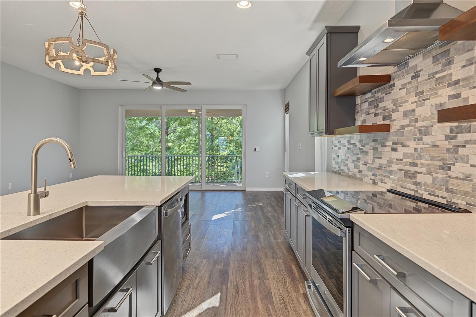 Townhouse at 849 CALLISTA CAY LOOP, TARPON SPRINGS, photo 11 of 75