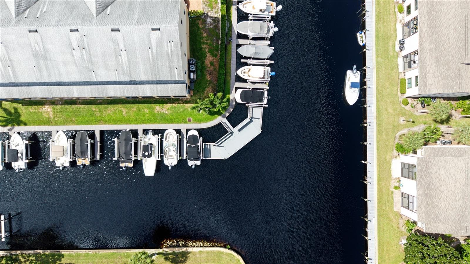 Townhouse at 849 CALLISTA CAY LOOP, TARPON SPRINGS, photo 72 of 75