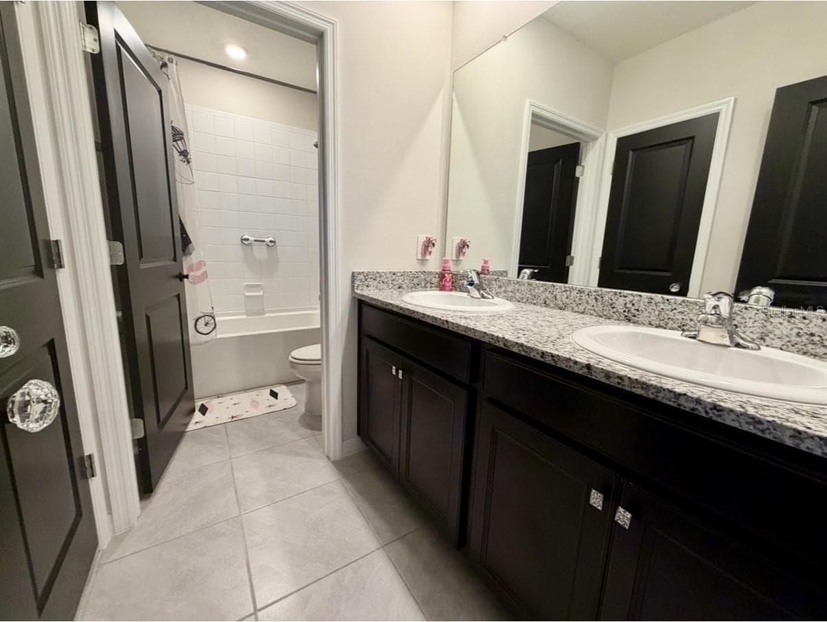 Single Family Residence at 3685 TURNING TIDES TER, BRADENTON, photo 17 of 26