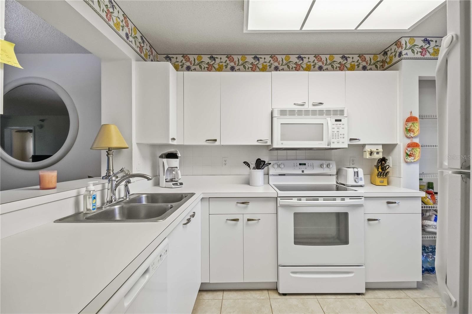 Condominium at 3950 IRONWOOD CIR #205, BRADENTON, photo 8 of 37