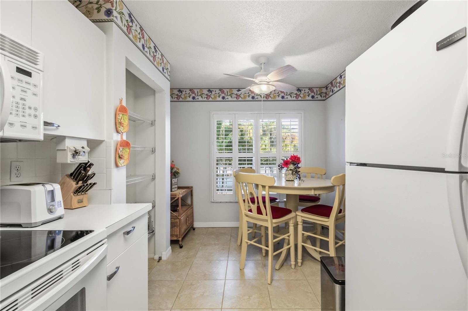Condominium at 3950 IRONWOOD CIR #205, BRADENTON, photo 10 of 37