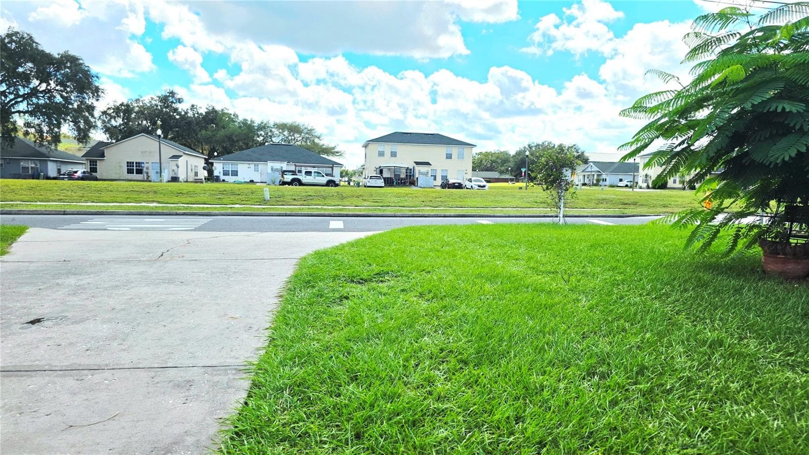 Single Family Residence at 213 W CRAWFORD ST, LAKELAND, photo 16 of 87