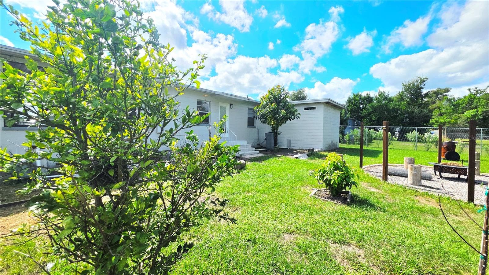 Single Family Residence at 213 W CRAWFORD ST, LAKELAND, photo 82 of 87