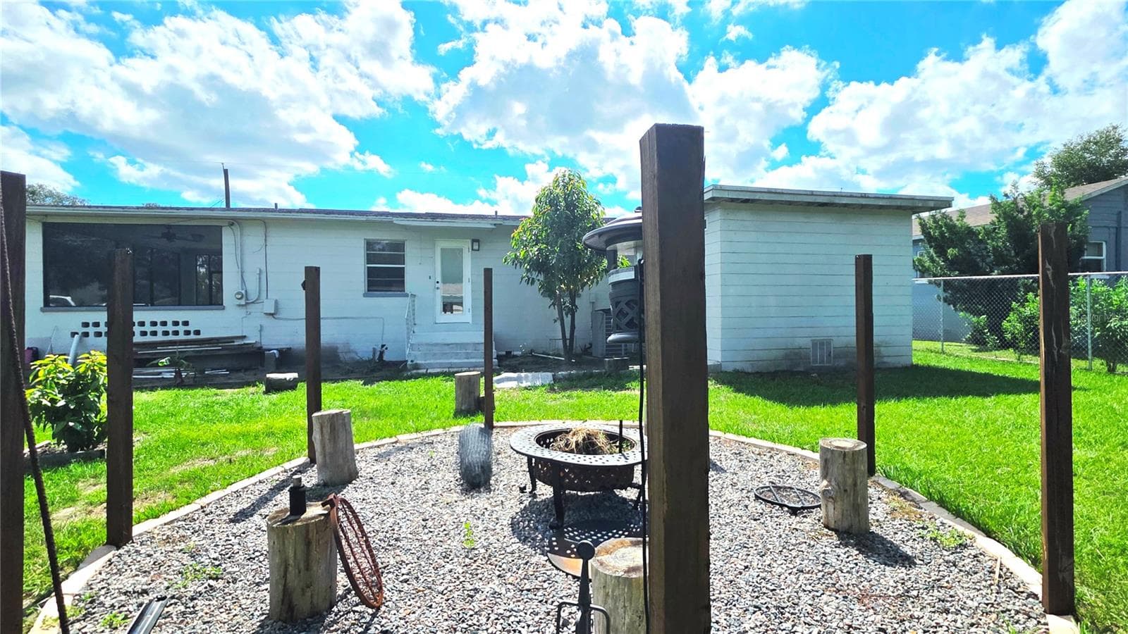 Single Family Residence at 213 W CRAWFORD ST, LAKELAND, photo 85 of 87