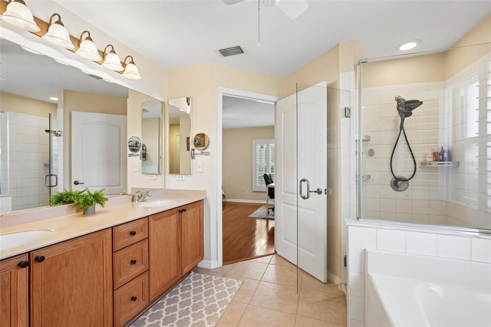Single Family Residence at 2500 EL DORADO BLVD N, CAPE CORAL, photo 28 of 34