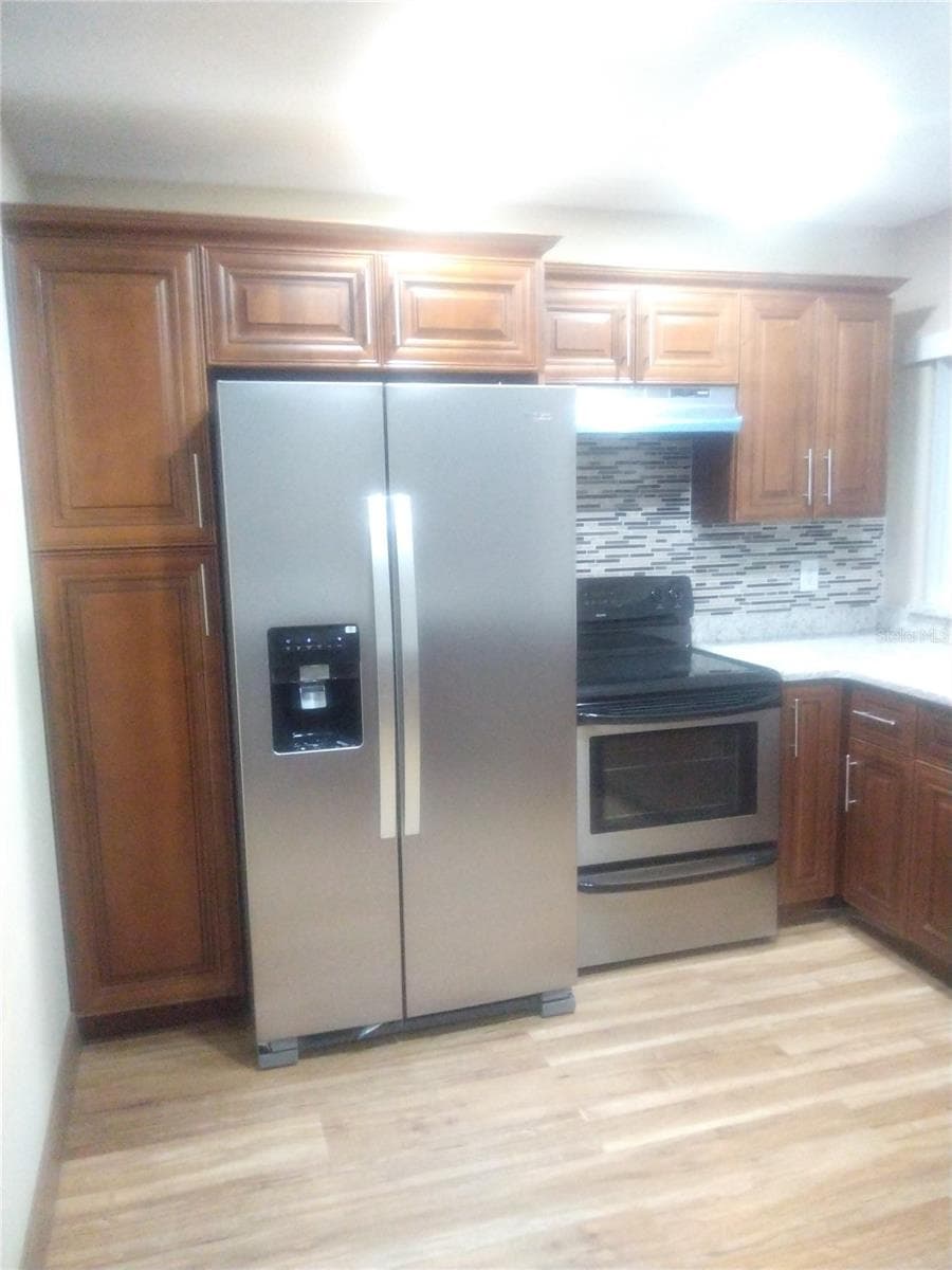 Condominium at 11721 RAINTREE DR, TAMPA, photo 4 of 14