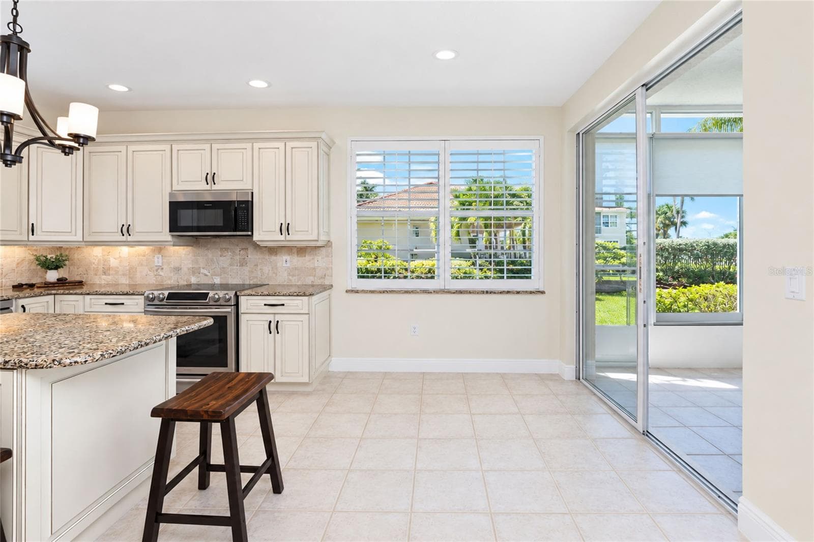 Condominium at 197 TARPON COVE BLVD #611, PUNTA GORDA, photo 34 of 75