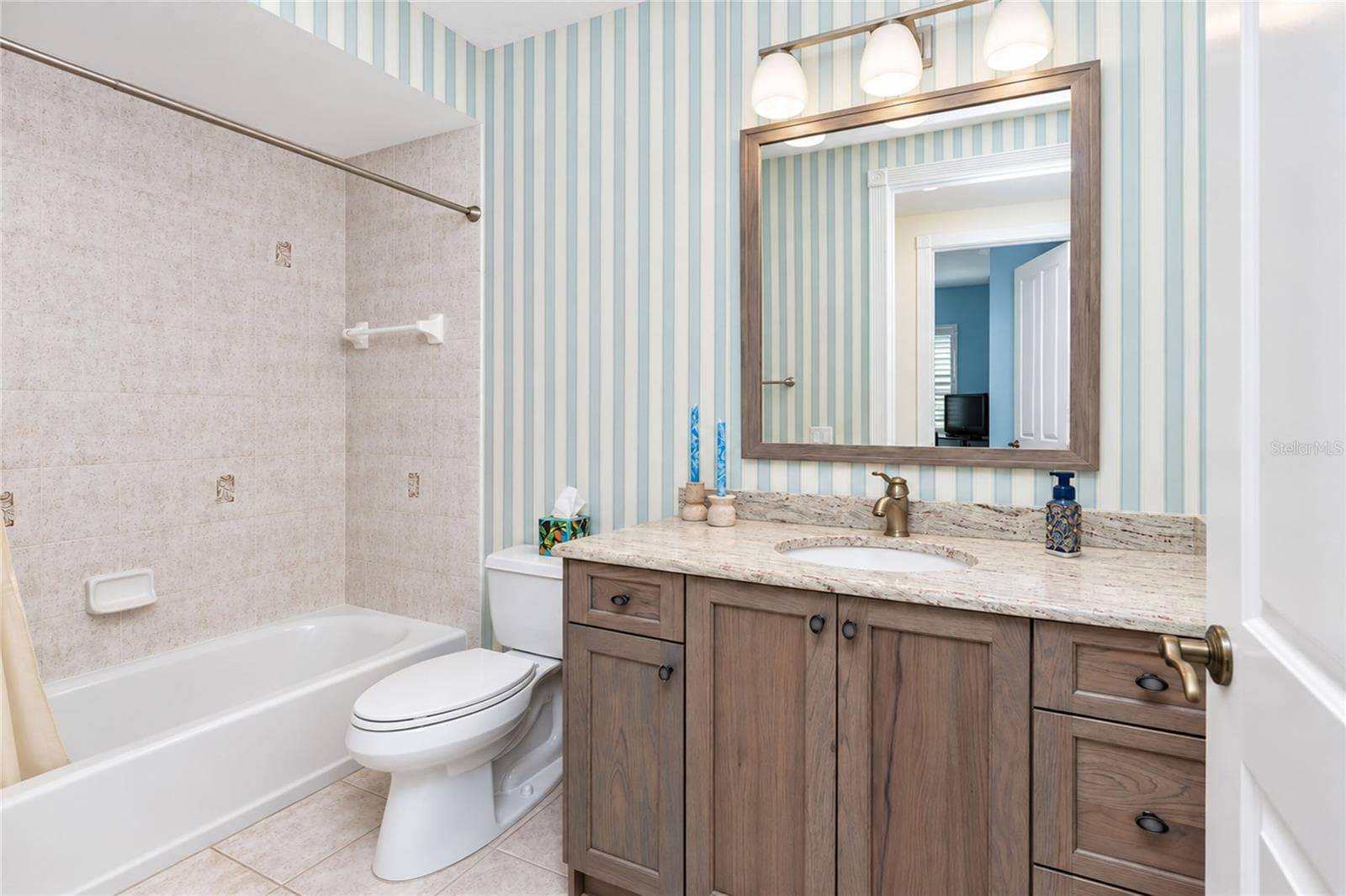 Condominium at 197 TARPON COVE BLVD #611, PUNTA GORDA, photo 61 of 75