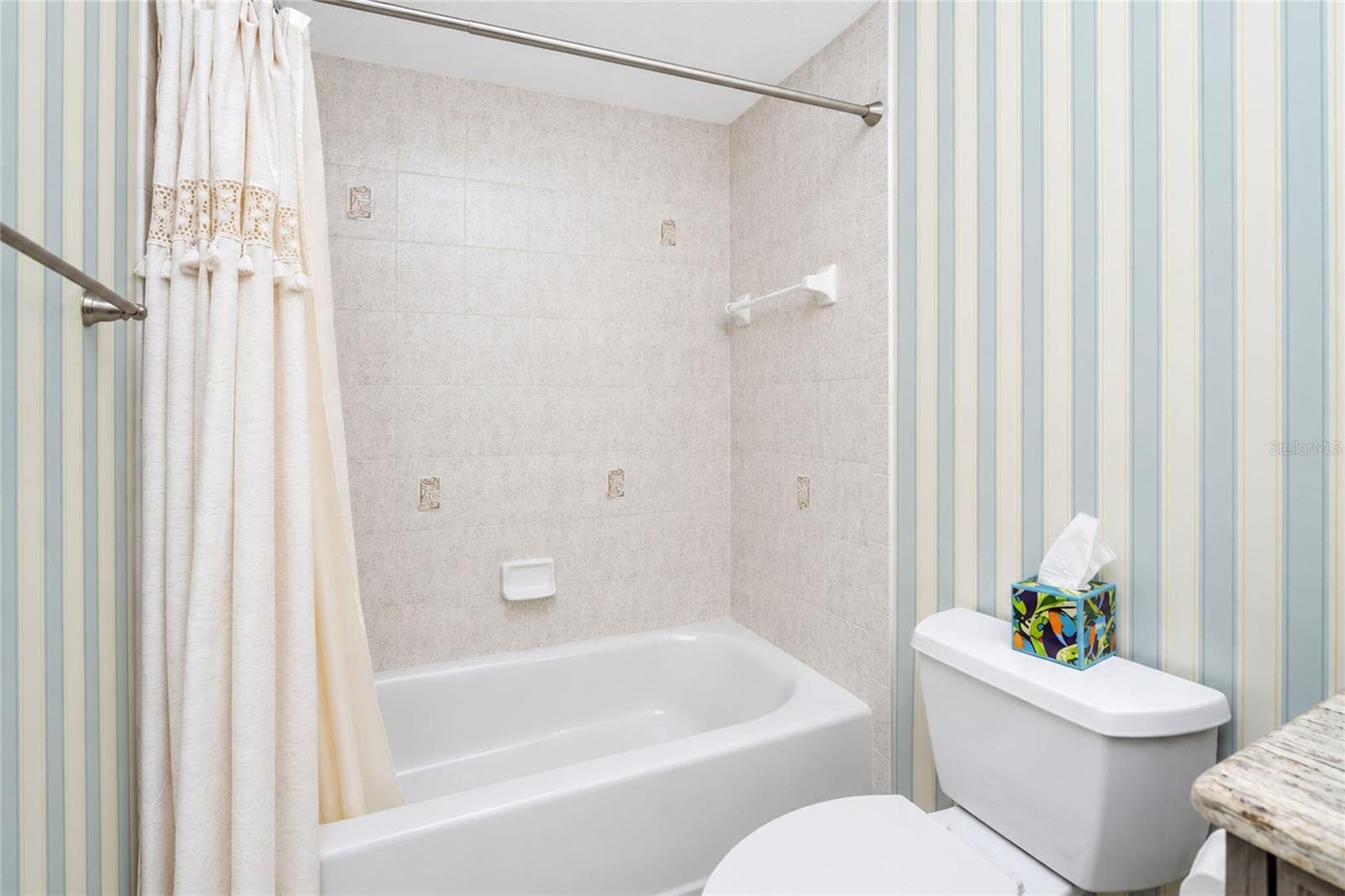 Condominium at 197 TARPON COVE BLVD #611, PUNTA GORDA, photo 62 of 75