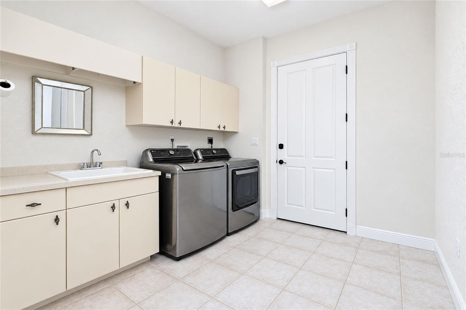 Condominium at 197 TARPON COVE BLVD #611, PUNTA GORDA, photo 64 of 75