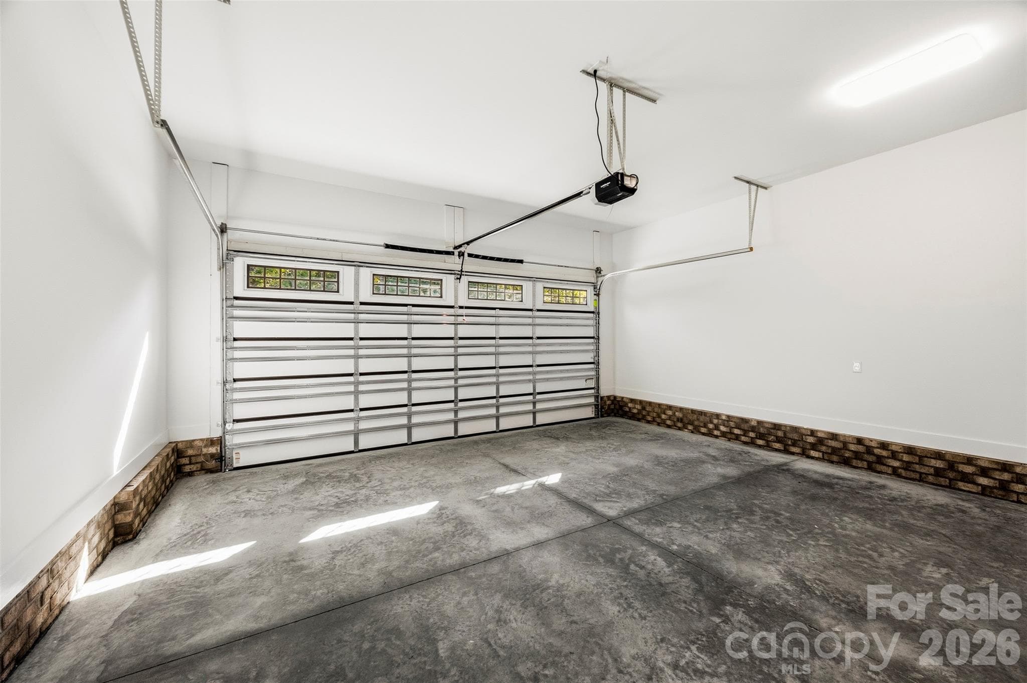 Garage - 2975 Old Airport Road, Concord