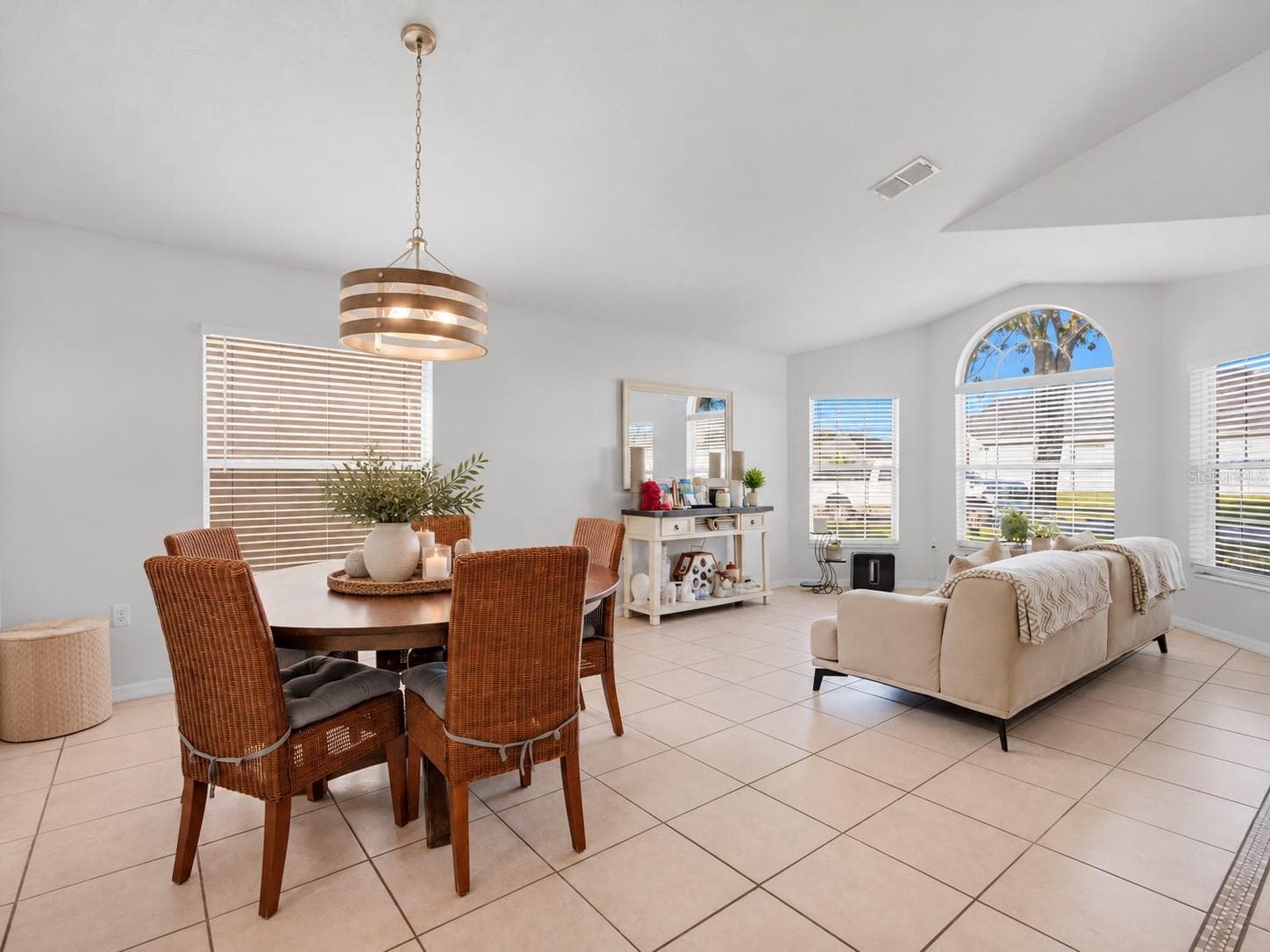 Single Family Residence at 3047 ROB WAY, KISSIMMEE, photo 4 of 34