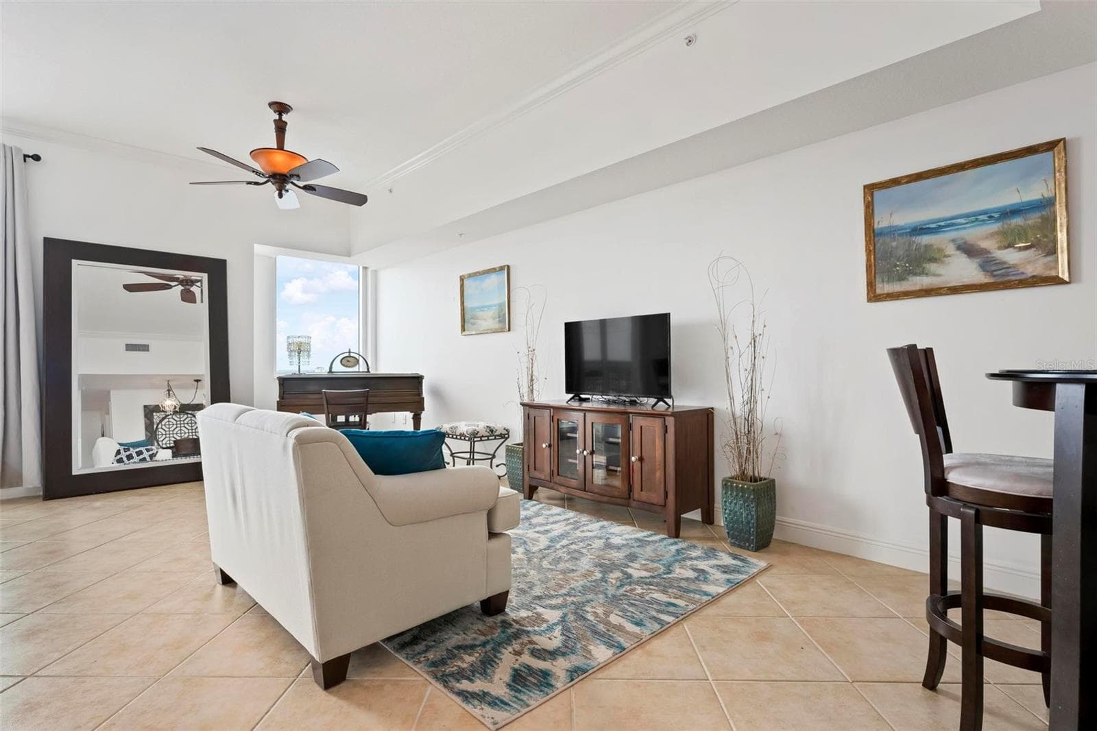 Condominium at 800 N TAMIAMI TRL #1504, SARASOTA, photo 5 of 38