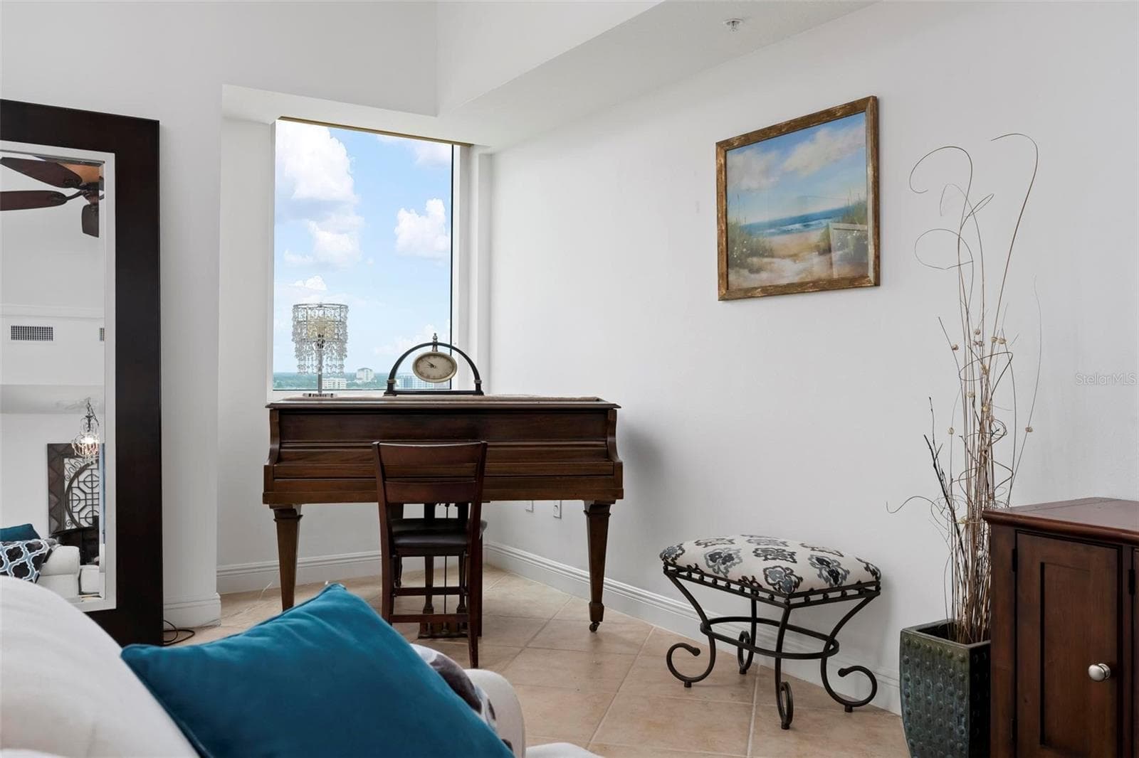 Floor to ceiling windows - 800 N TAMIAMI TRL #1504, SARASOTA