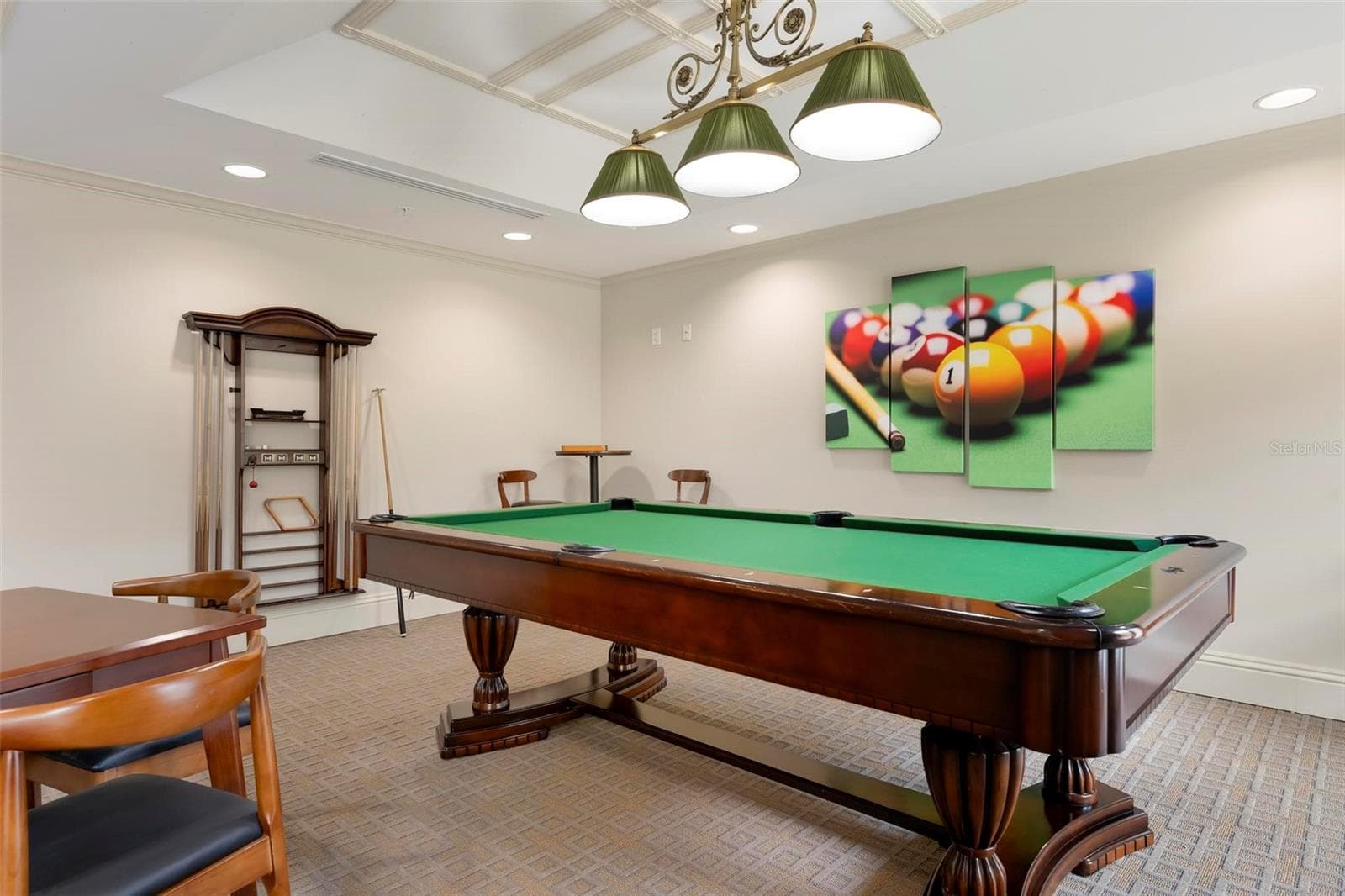 Game room - 800 N TAMIAMI TRL #1504, SARASOTA