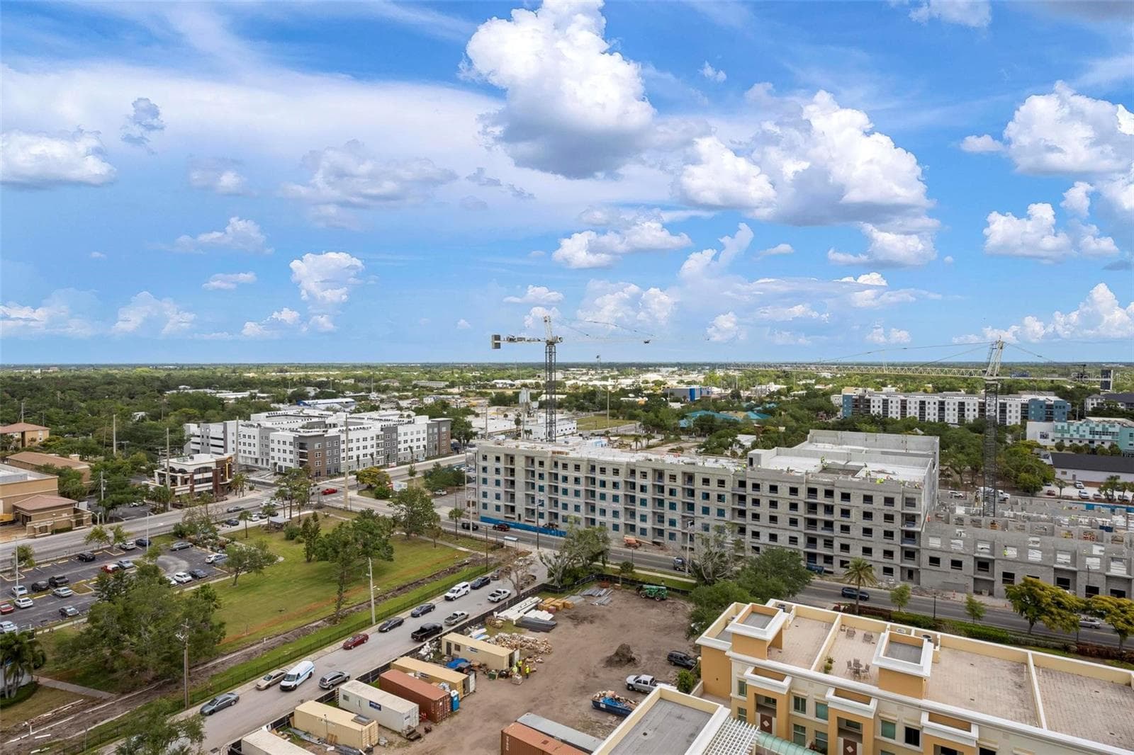 Condominium at 800 N TAMIAMI TRL #1504, SARASOTA, photo 35 of 38