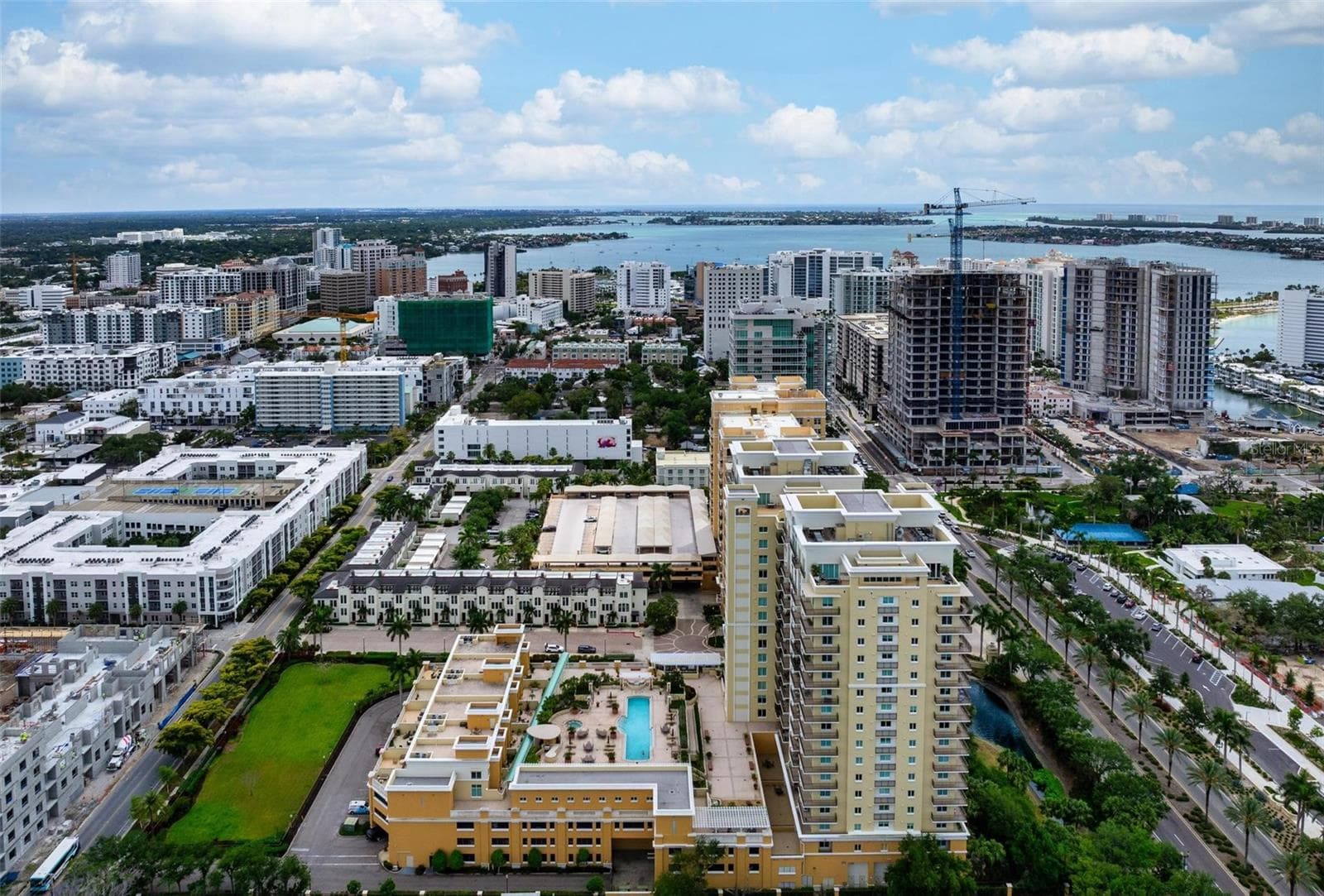Condominium at 800 N TAMIAMI TRL #1504, SARASOTA, photo 38 of 38