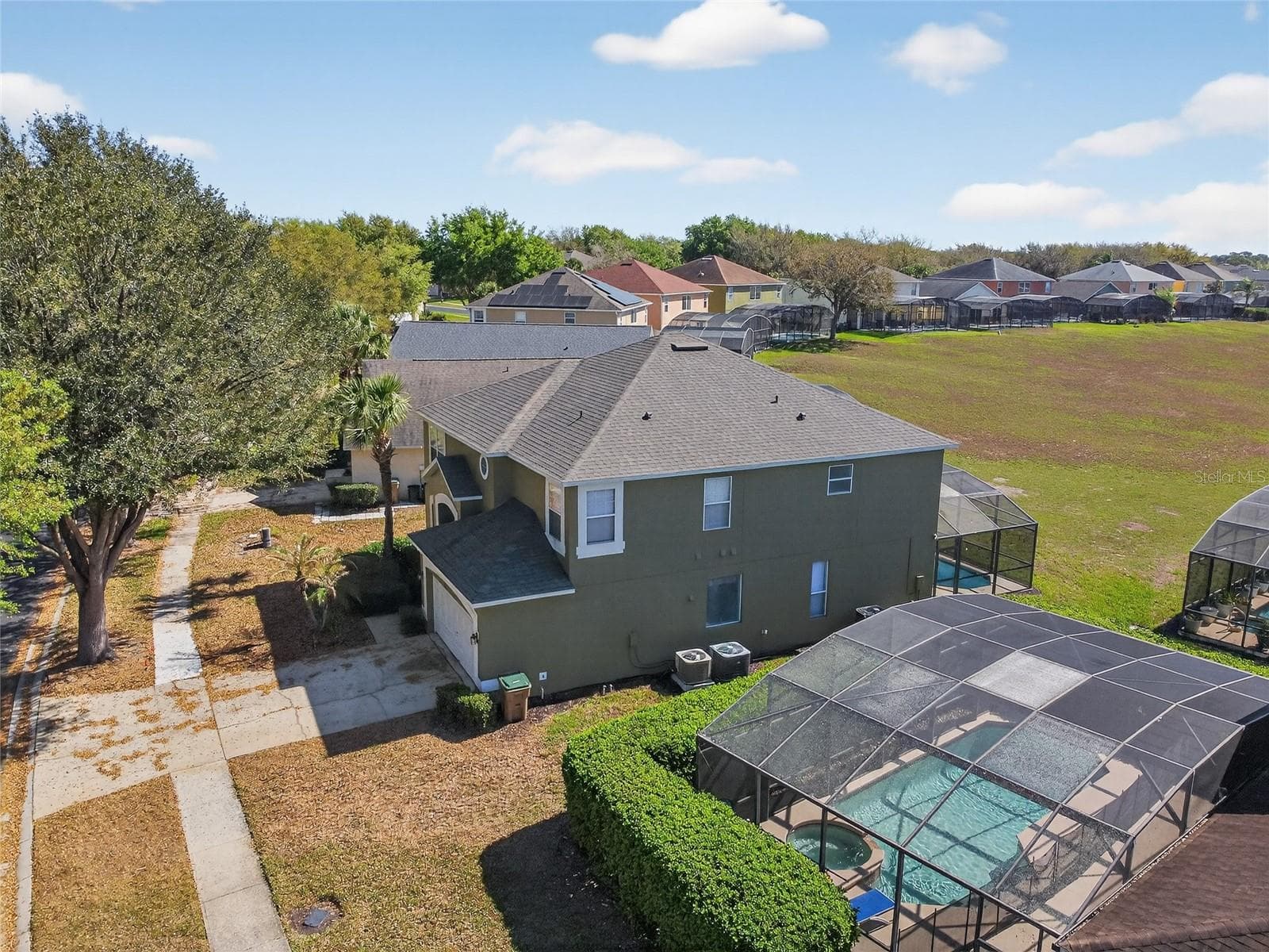 Single Family Residence at 2605 EMERALD ISLAND BLVD, KISSIMMEE, photo 10 of 56