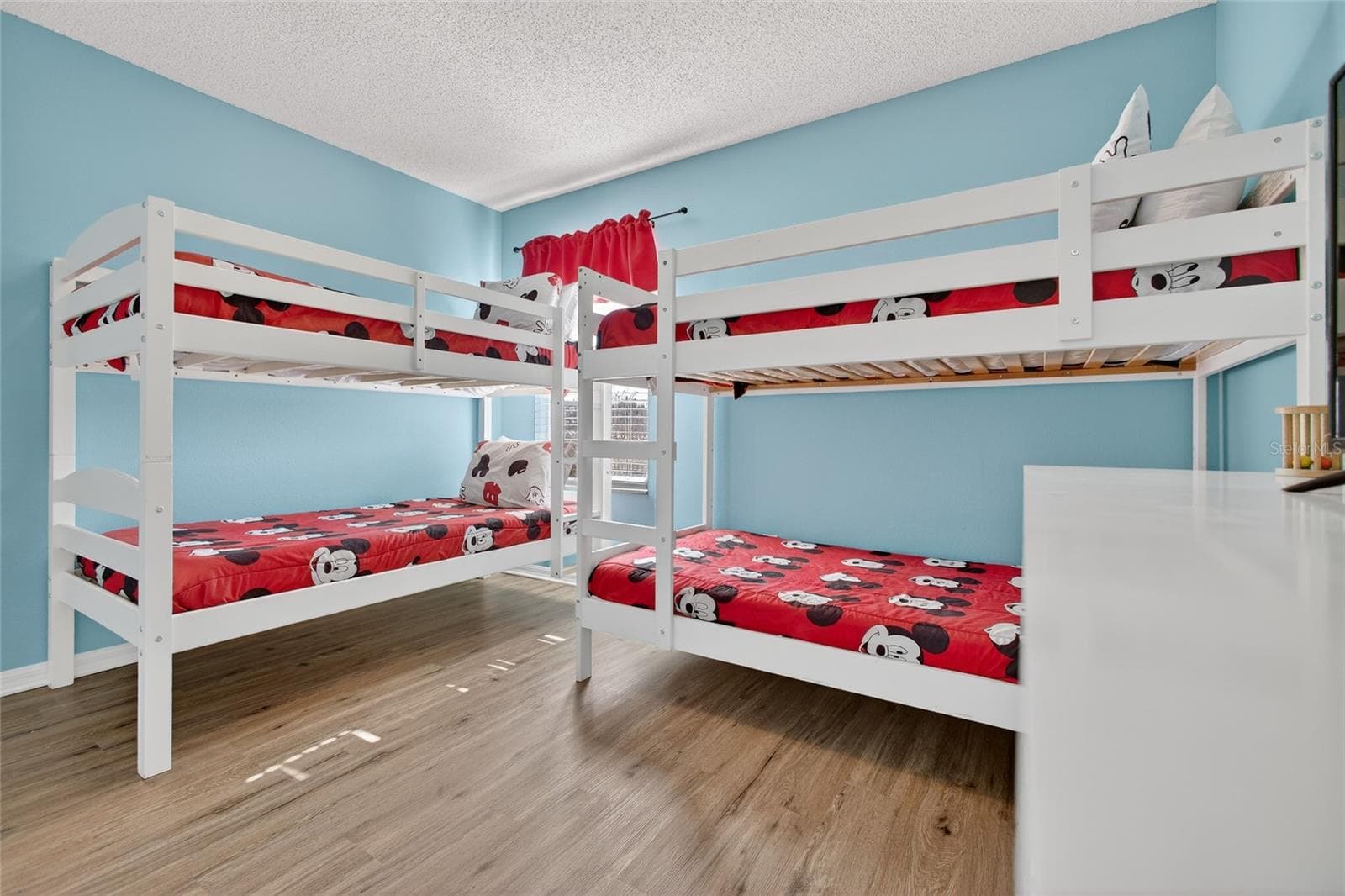 Single Family Residence at 2605 EMERALD ISLAND BLVD, KISSIMMEE, photo 24 of 56