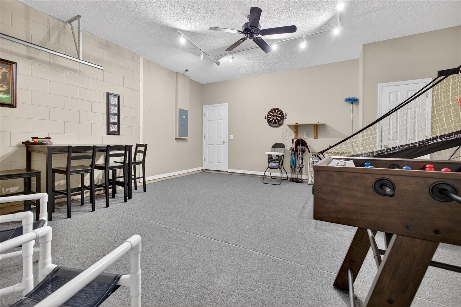 Single Family Residence at 2605 EMERALD ISLAND BLVD, KISSIMMEE, photo 27 of 56