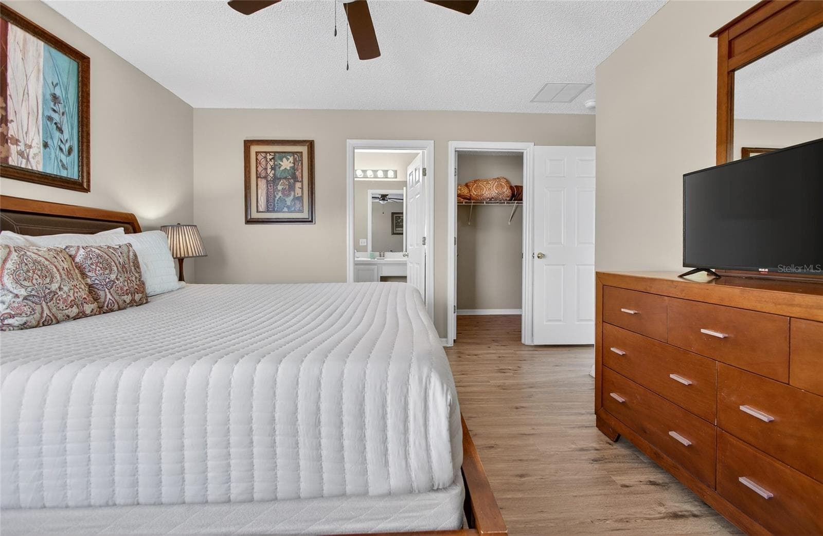 Single Family Residence at 2605 EMERALD ISLAND BLVD, KISSIMMEE, photo 30 of 56