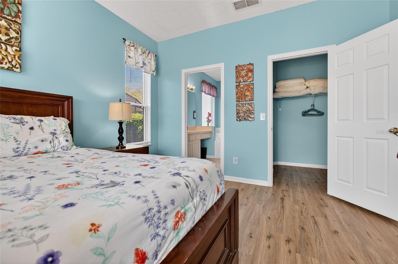 Single Family Residence at 2605 EMERALD ISLAND BLVD, KISSIMMEE, photo 33 of 56