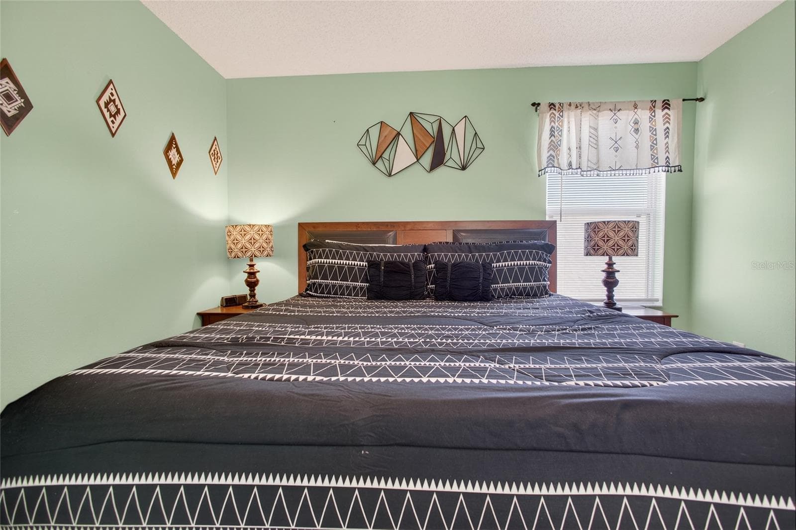 Single Family Residence at 2605 EMERALD ISLAND BLVD, KISSIMMEE, photo 36 of 56