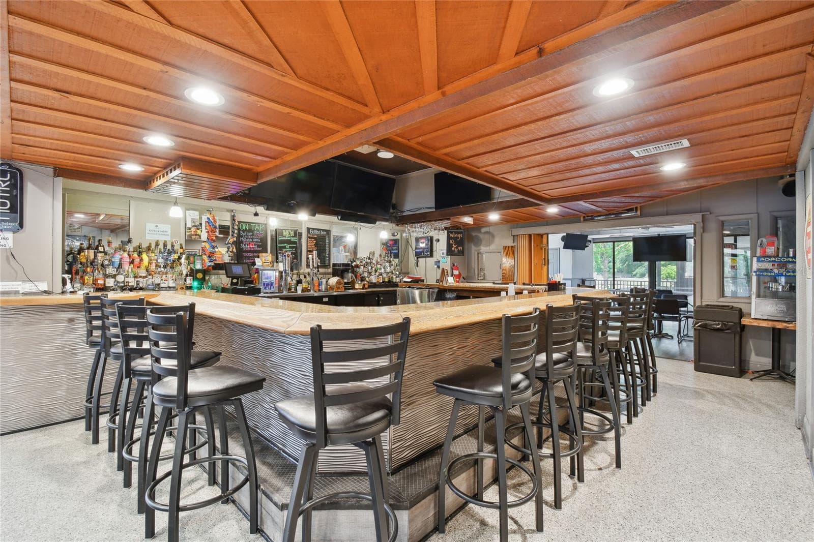 Club House Bar - 23227 CLUB VILLAS DR #38, LAND O LAKES