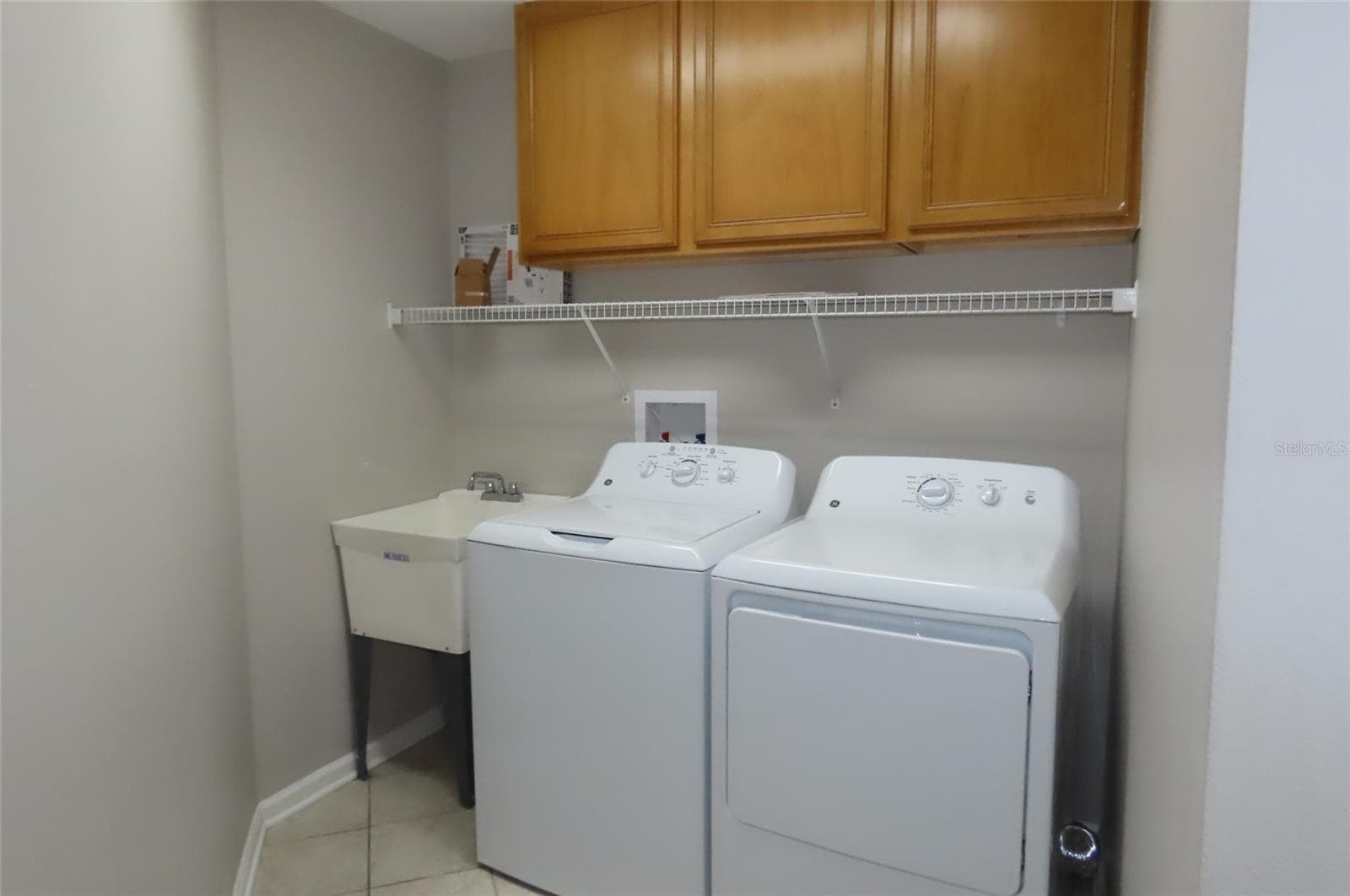 Single Family Residence at 1801 MAPLELEAF BLVD, OLDSMAR, photo 13 of 67