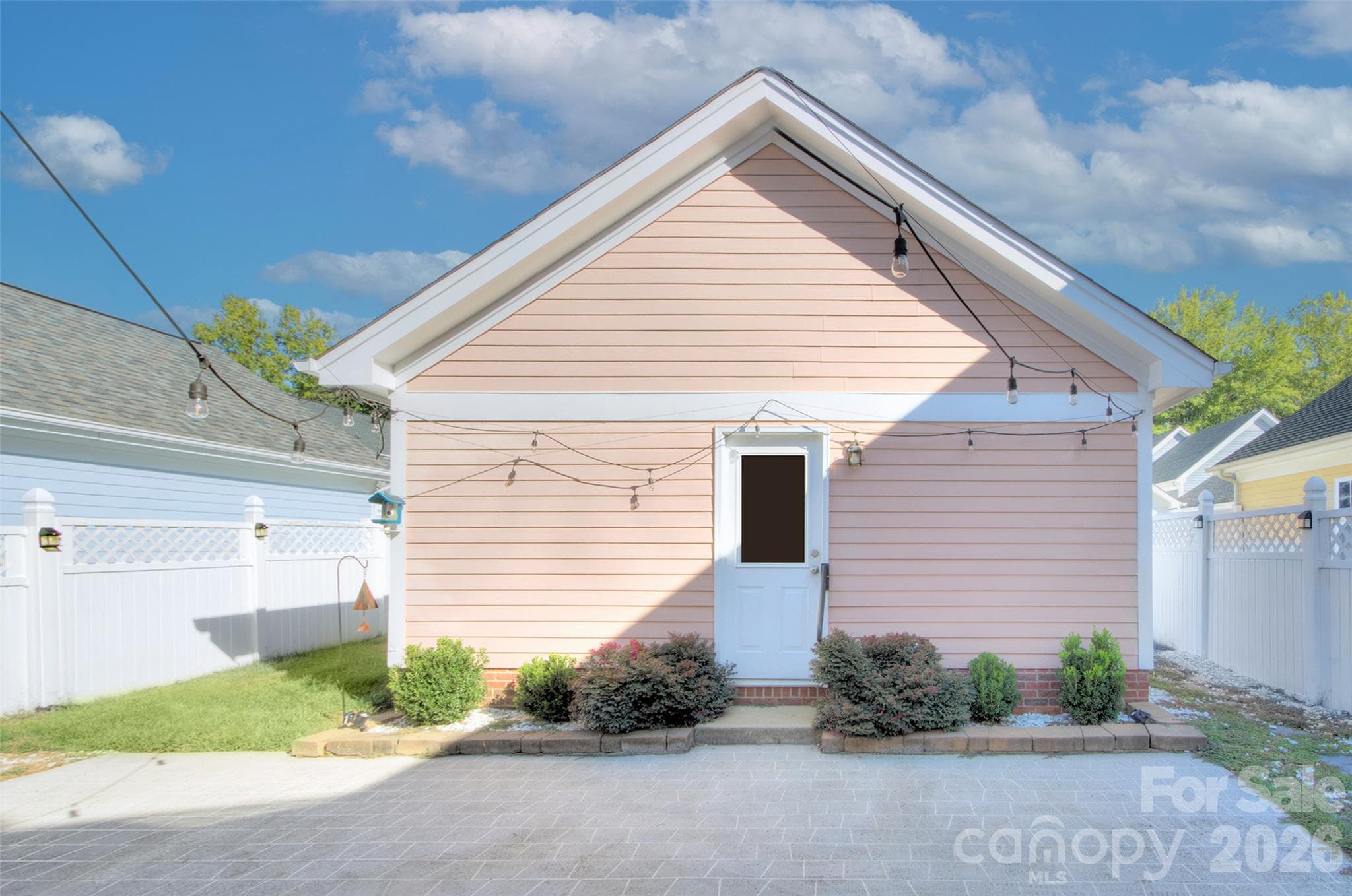 Single Family Residence at 16619 Spruell Street, Huntersville, photo 26 of 38