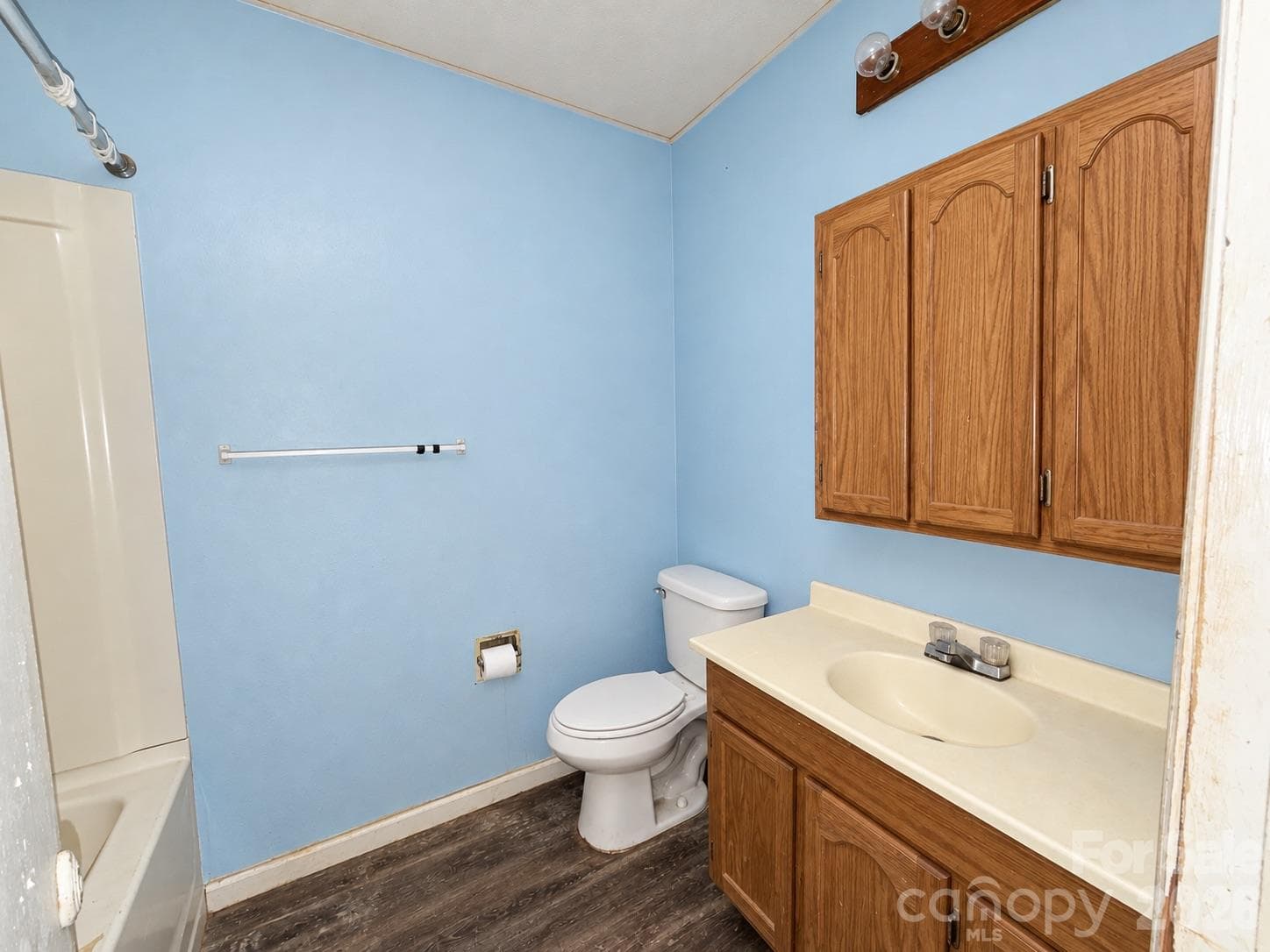 Single Family Residence at 2636 Dalecrest Drive, Charlotte, photo 11 of 19
