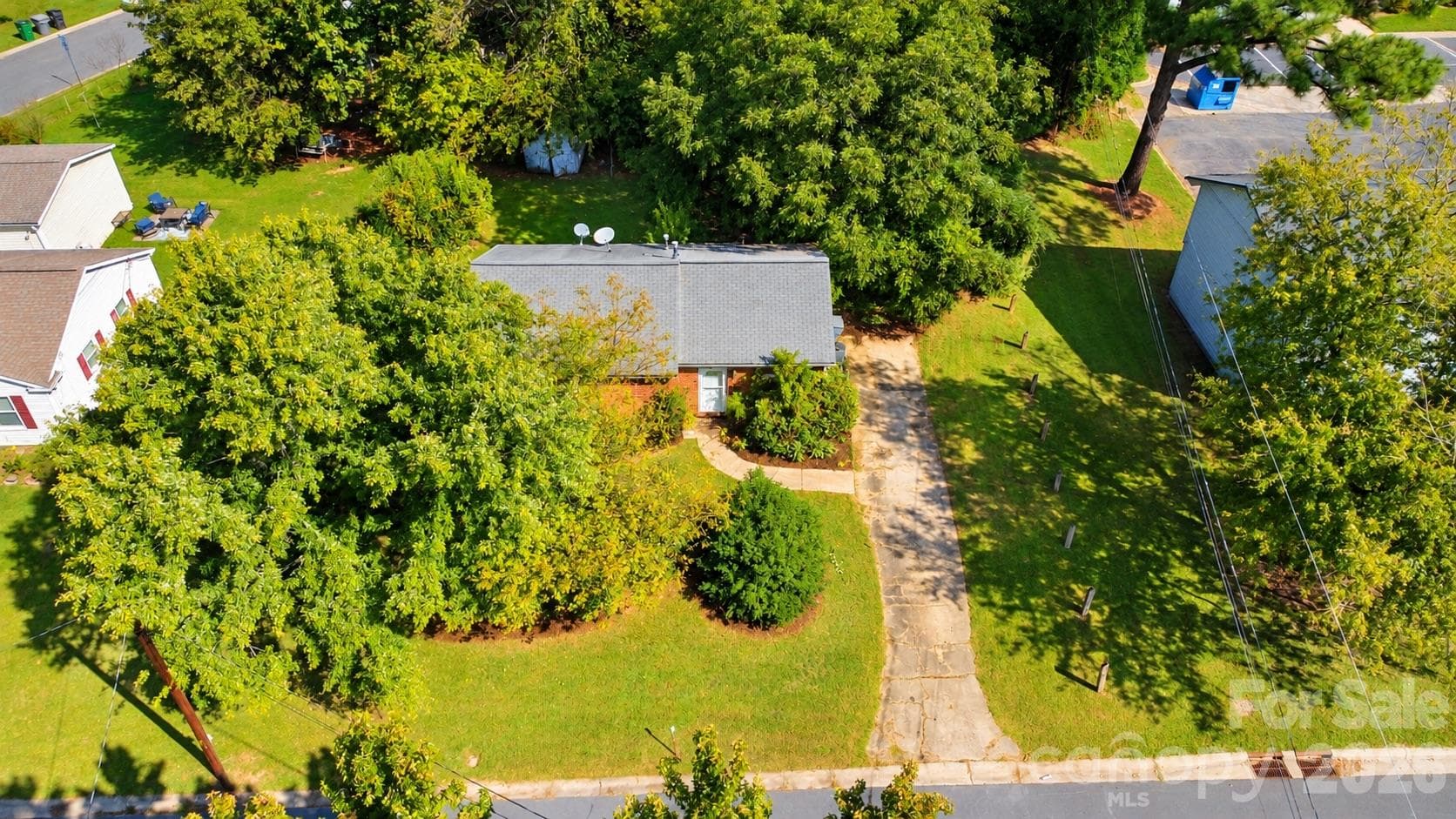 Single Family Residence at 2636 Dalecrest Drive, Charlotte, photo 17 of 19