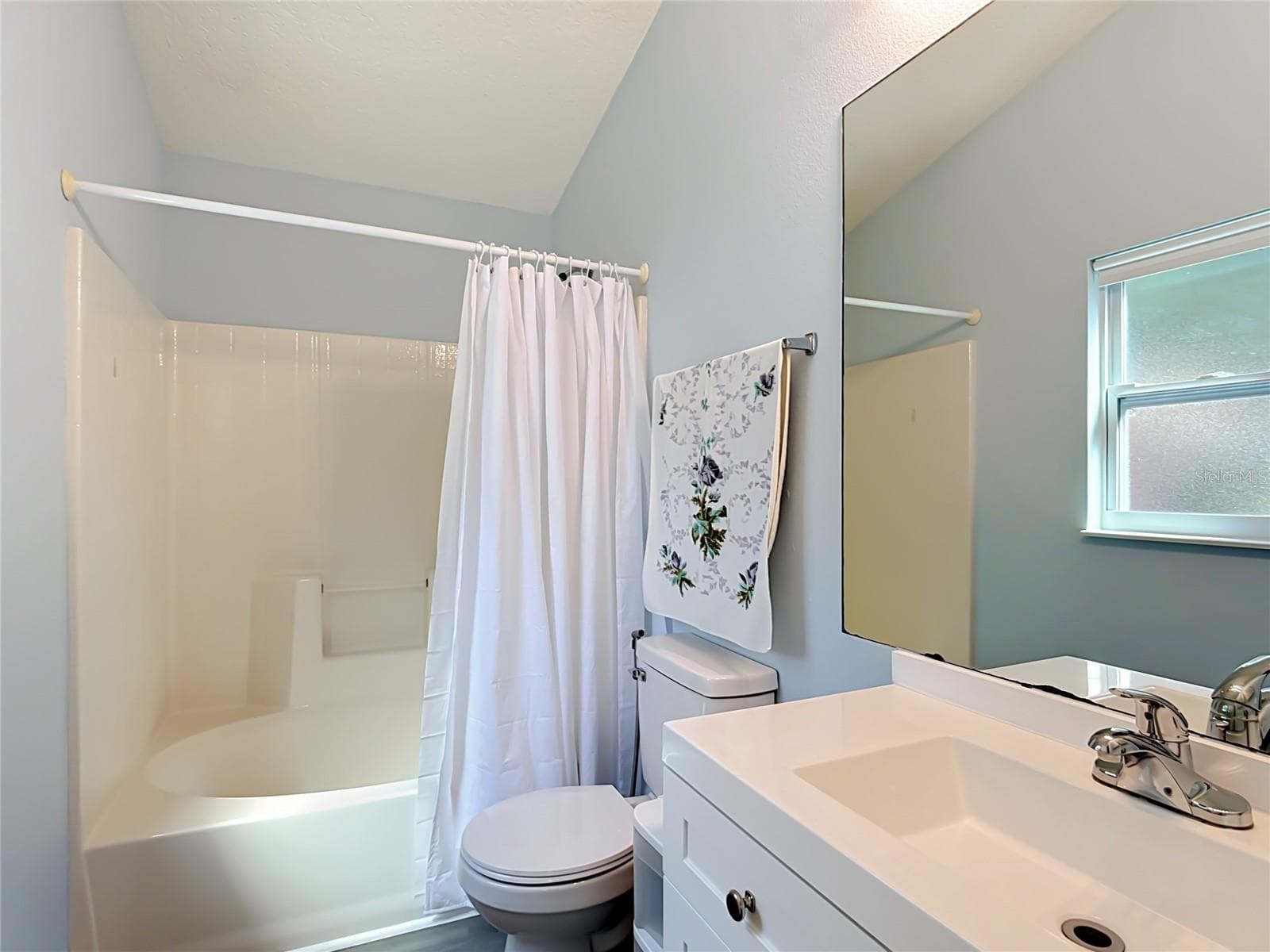 Single Family Residence at 9684 HOLLYHILL DR, ORLANDO, photo 32 of 43