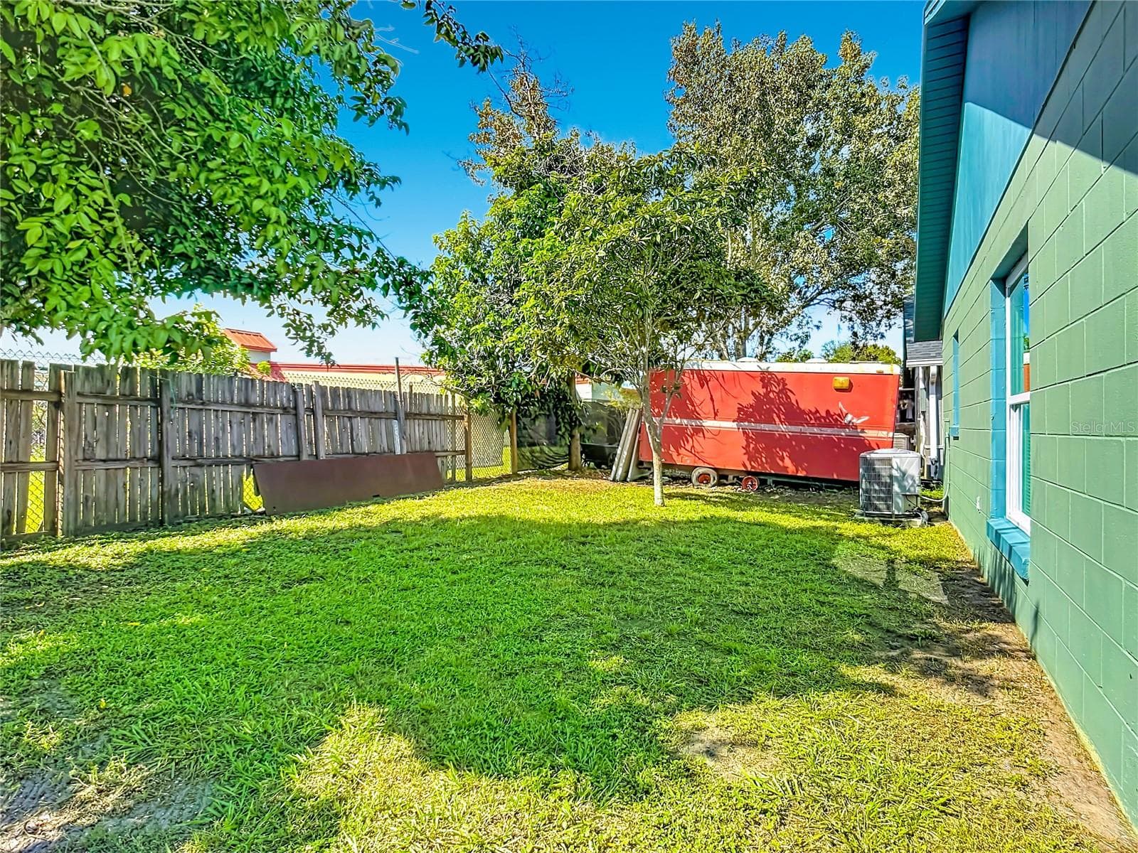 Single Family Residence at 9684 HOLLYHILL DR, ORLANDO, photo 35 of 43