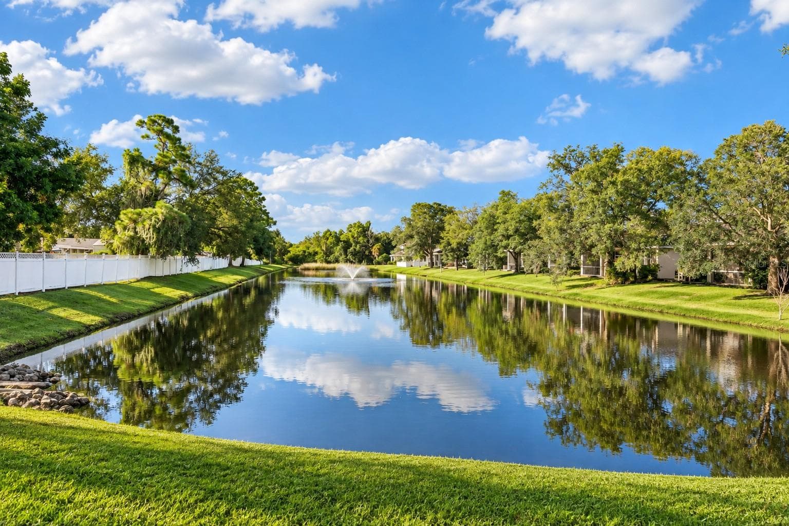 Single Family Residence at 1468 DARYL DR, SARASOTA, photo 2 of 29