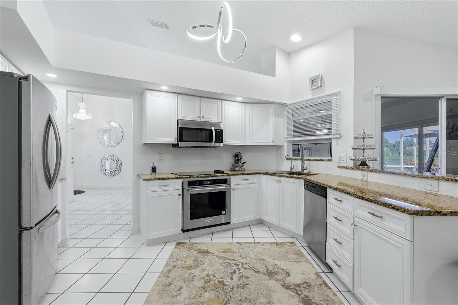KITCHEN - 4246 HEARTHSTONE DR, SARASOTA