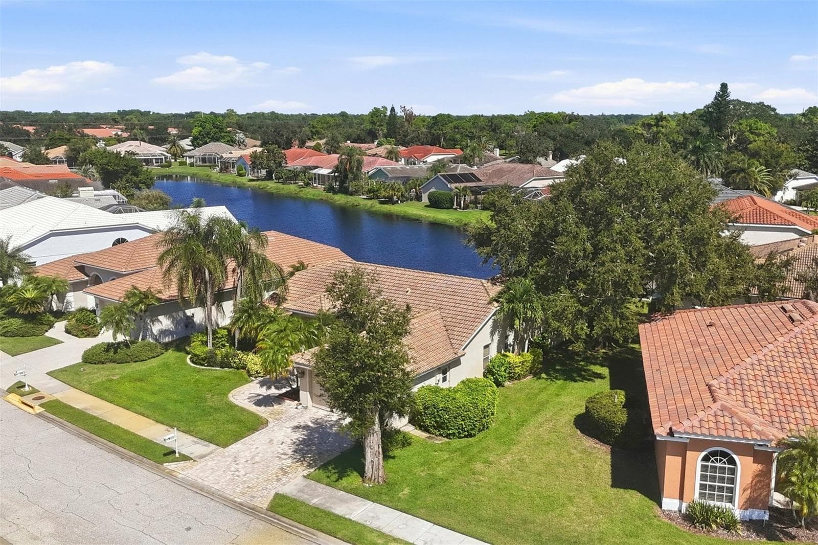 Single Family Residence at 4246 HEARTHSTONE DR, SARASOTA, photo 36 of 38