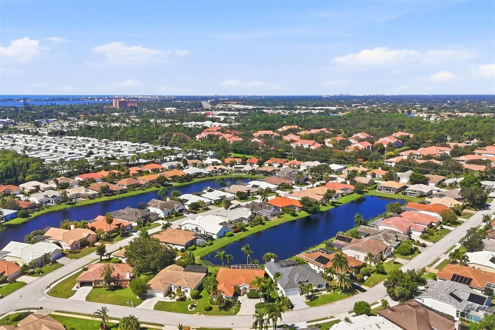 Single Family Residence at 4246 HEARTHSTONE DR, SARASOTA, photo 37 of 38