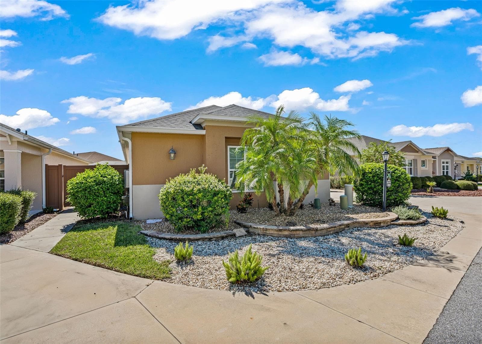 Villa at 2414 NELLIE RD, THE VILLAGES, photo 4 of 43